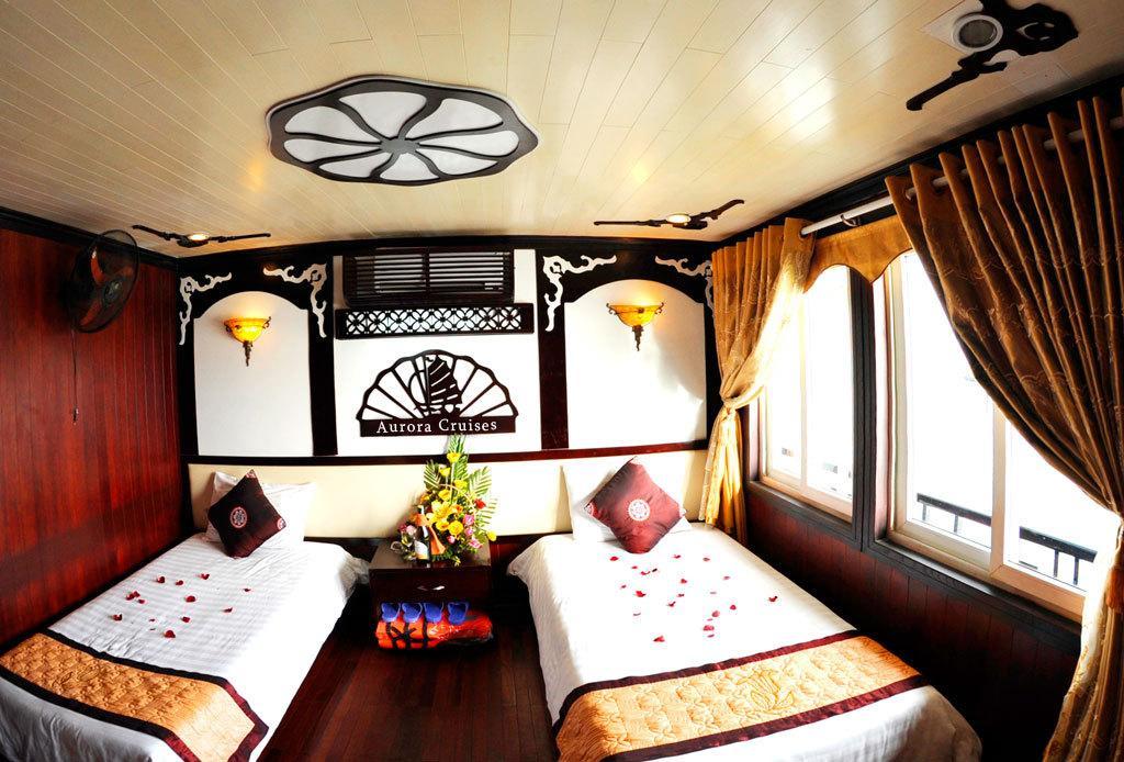 Halong Aurora Cruises Apartman Hạ Long-öböl Szoba fotó